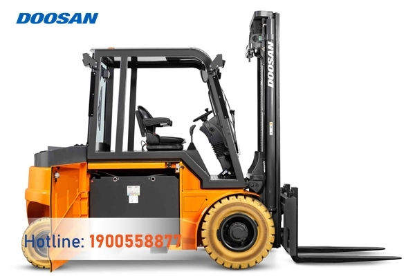 202303-ra-mat-xe-nang-dien-B60NX-01