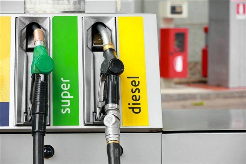 So sánh ưu nhược điểm của nhiên liệu xăng và diesel