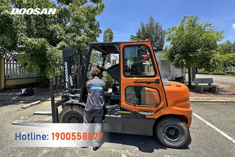 202408-cskh-xe-nang-doosan-tst-corporation-1