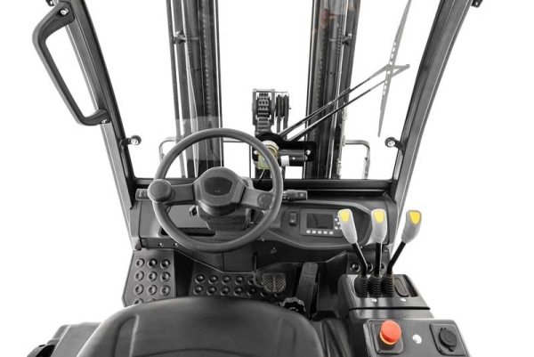 bobcat-b20nsc-xe-nang-dien-2-tan-4