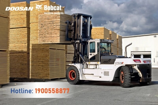 Xe nâng siêu tải trọng 25 tấn Bobcat – Lựa chọn tối ưu khi nâng hàng siêu nặng