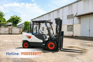 202508-khuyen-mai-mua-xe-nang-doosan-bobcat-tst-corporation-1